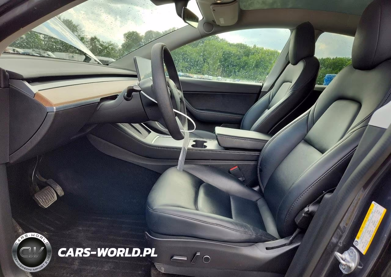 2022 Tesla Model Y VIN:7SAYGDEE8NF380422 - 7