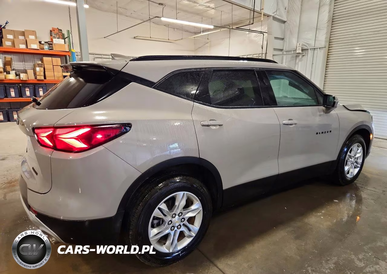 2021 Chevrolet Blazer 2Lt VIN:3GNKBHRS1MS549976 - 3