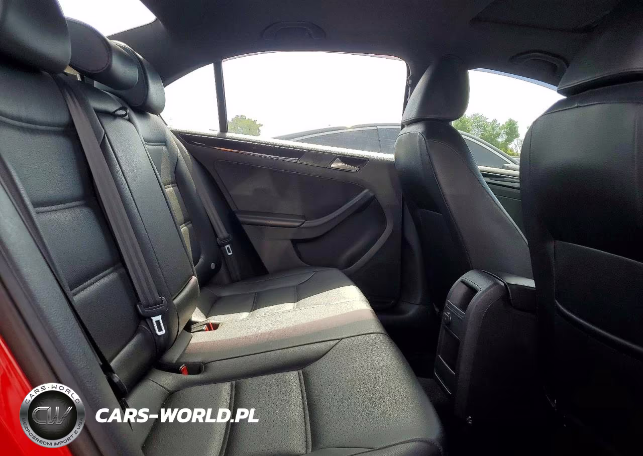 2018 Volkswagen Jetta 4D Gli 2.0T Ab VIN:3VWD17AJ9JM229402 - 10