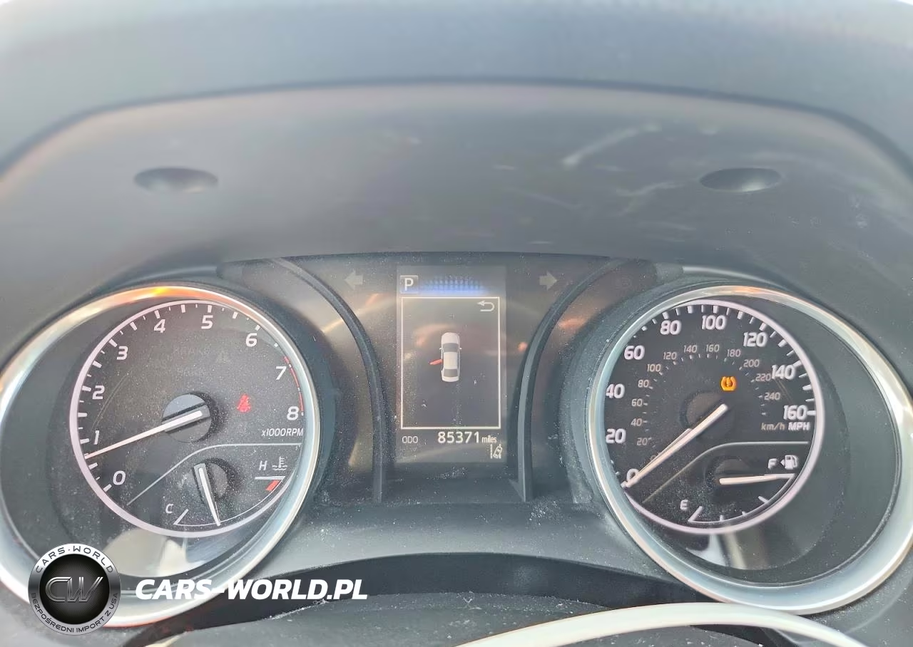 2018 Toyota Camry Le VIN:4T1B11HK5JU514465 - 9