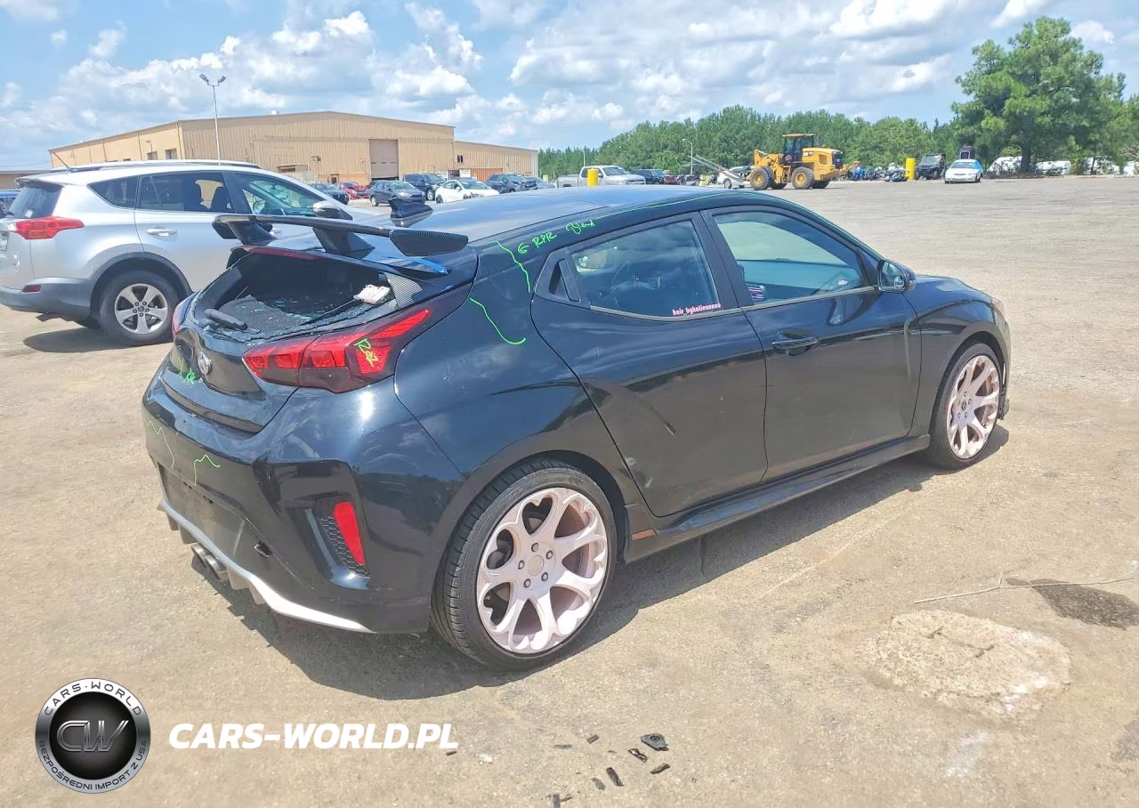 2021 Hyundai Veloster Turbo 1.6T VIN:KMHTH6AB0MU032546 - 3