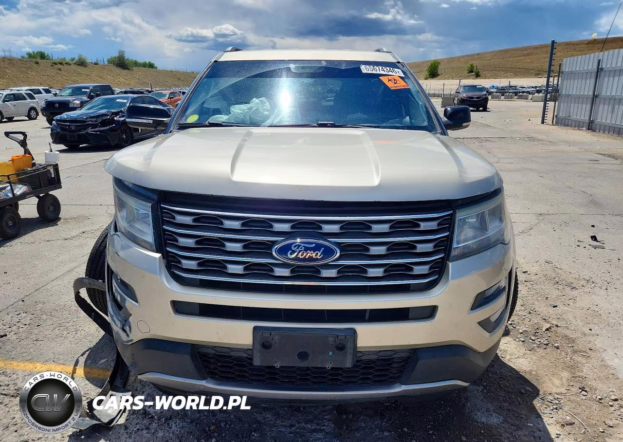 2017 Ford Explorer Xlt VIN:1FM5K8D87HGD64980 - 5