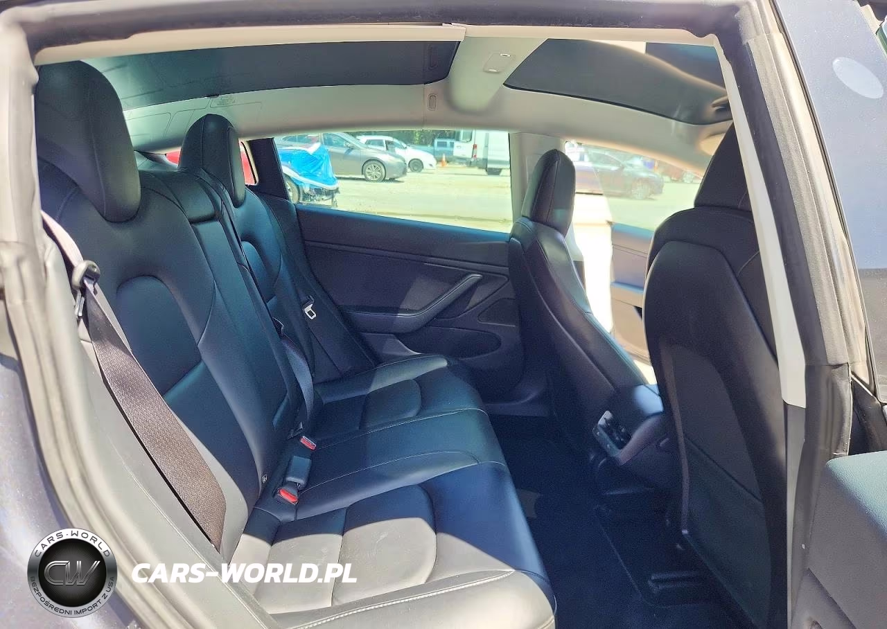 2019 Tesla Model 3 VIN:5YJ3E1EBXKF194605 - 10