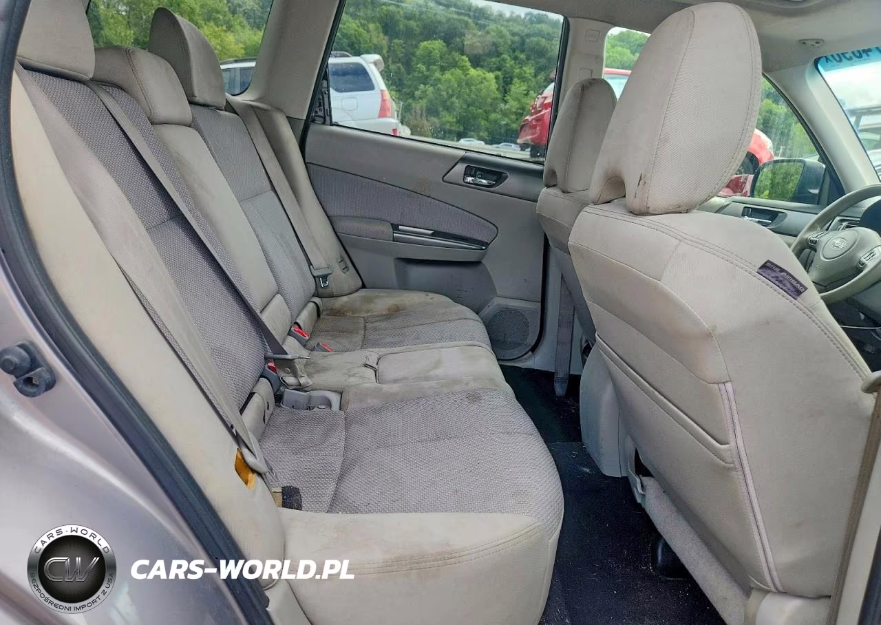 2011 Subaru Forester 2.5X Premium VIN:JF2SHADCXBG702348 - 11