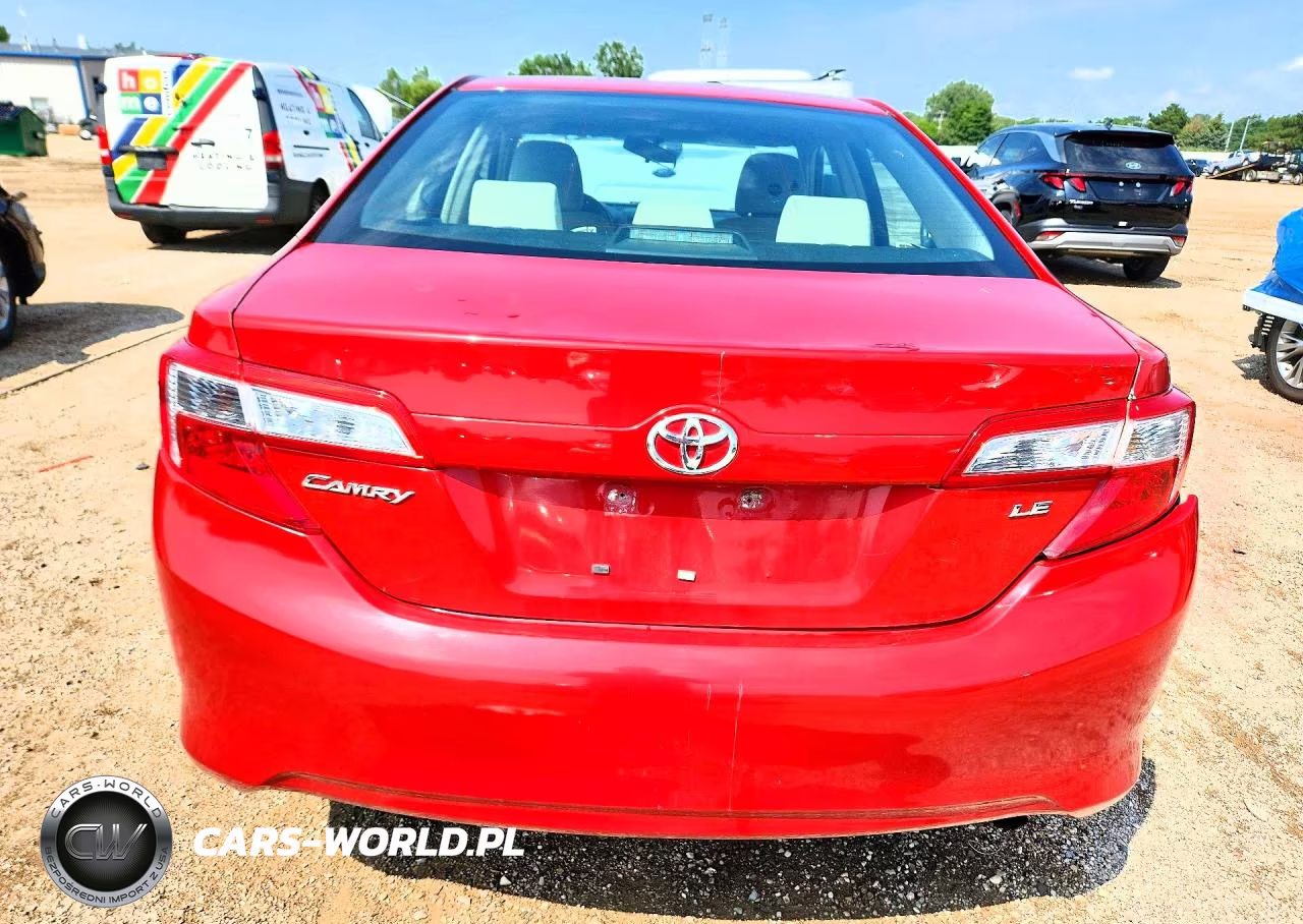 2013 Toyota Camry Le VIN:4T4BF1FK8DR335996 - 6