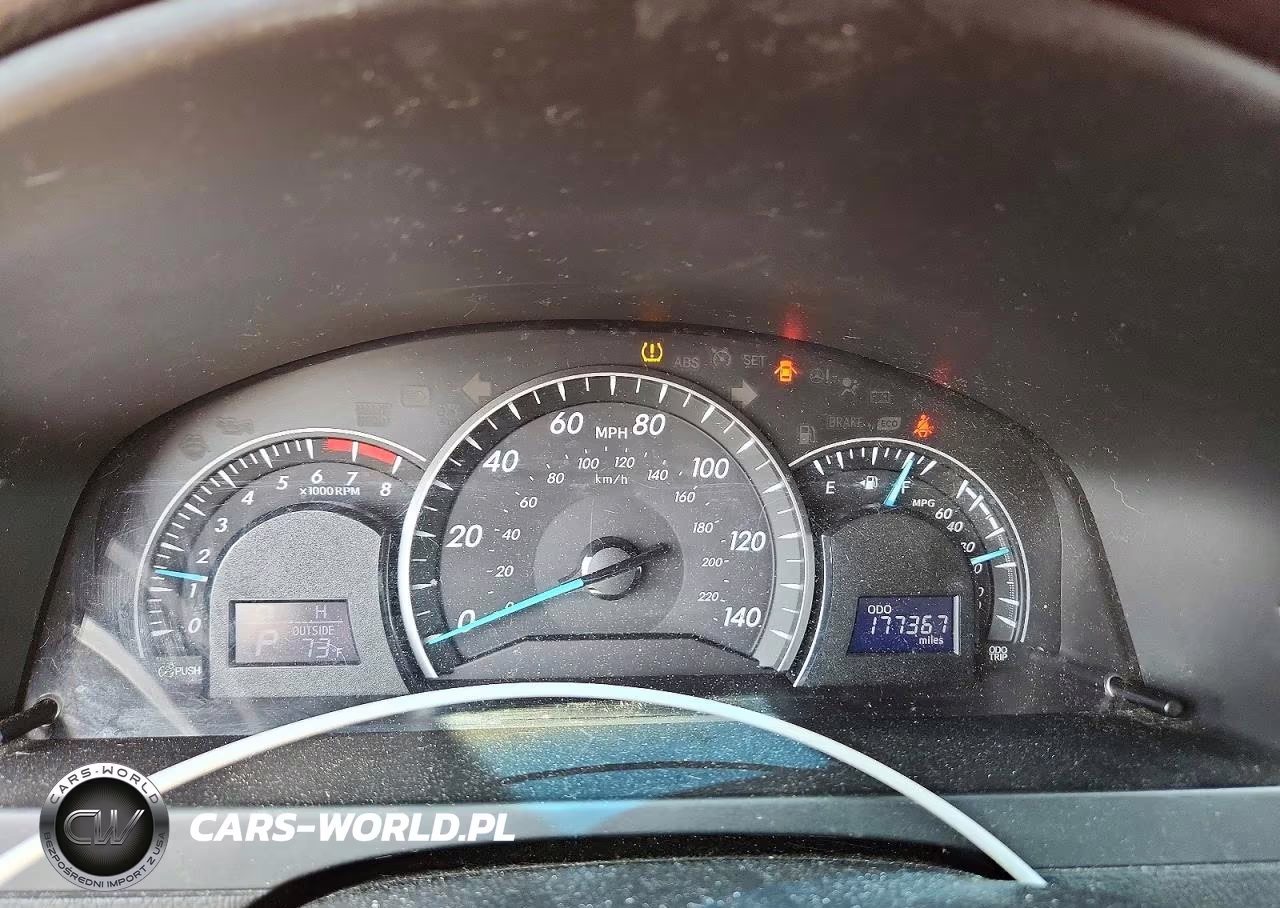 2013 Toyota Camry Le VIN:4T4BF1FK8DR335996 - 9