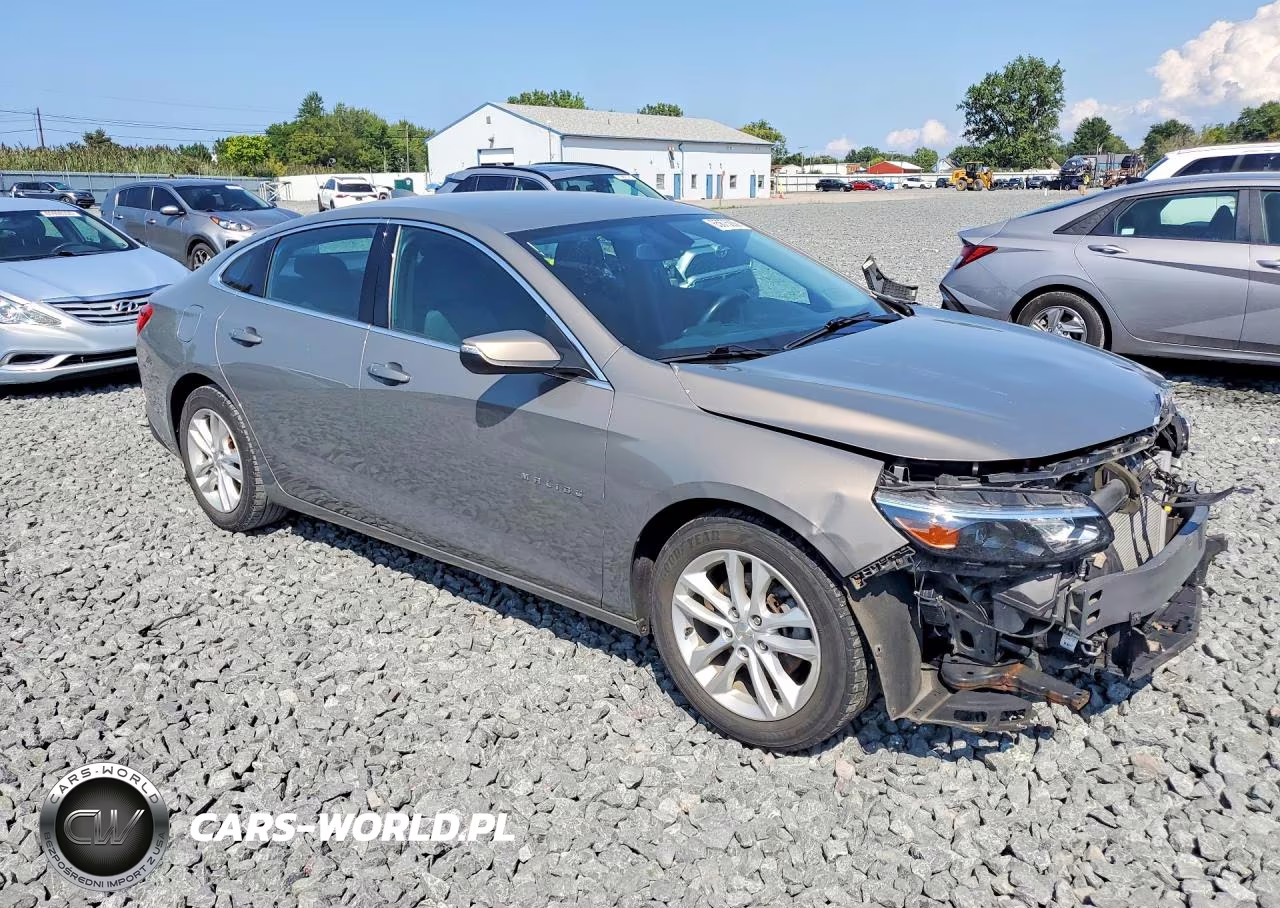 2017 Chevrolet Malibu Lt VIN:1G1ZE5ST6HF150886 - 4