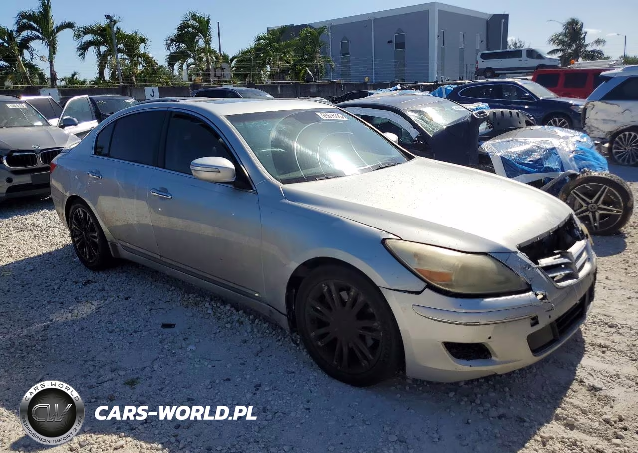 2011 Hyundai Genesis 3.8L VIN:KMHGC4DE2BU131070 - 4