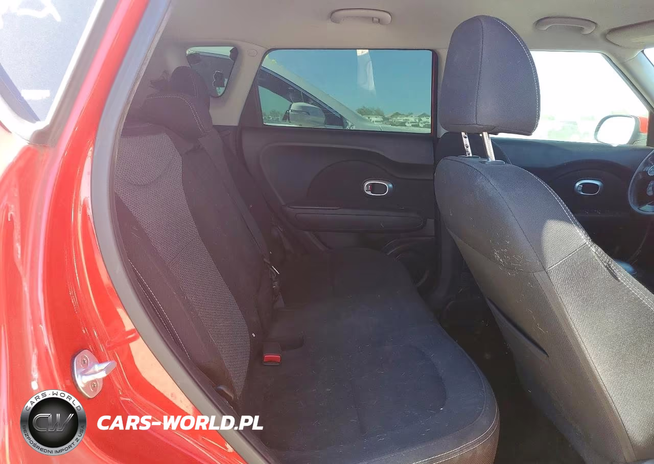 2018 Kia Soul + VIN:KNDJP3A57J7600986 - 10
