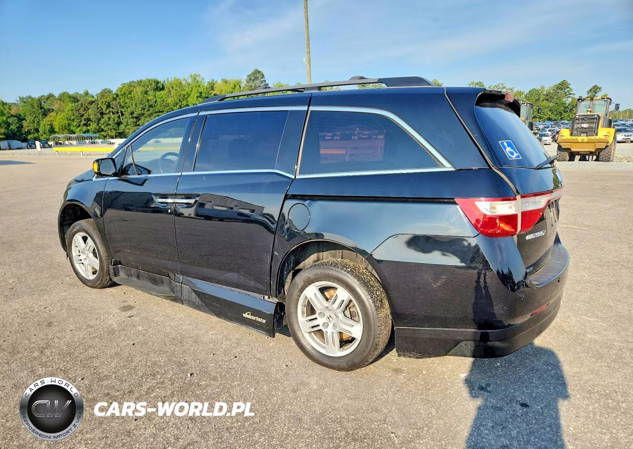 2013 Honda Odyssey Touring VIN:5FNRL5H99DB053849 - 2