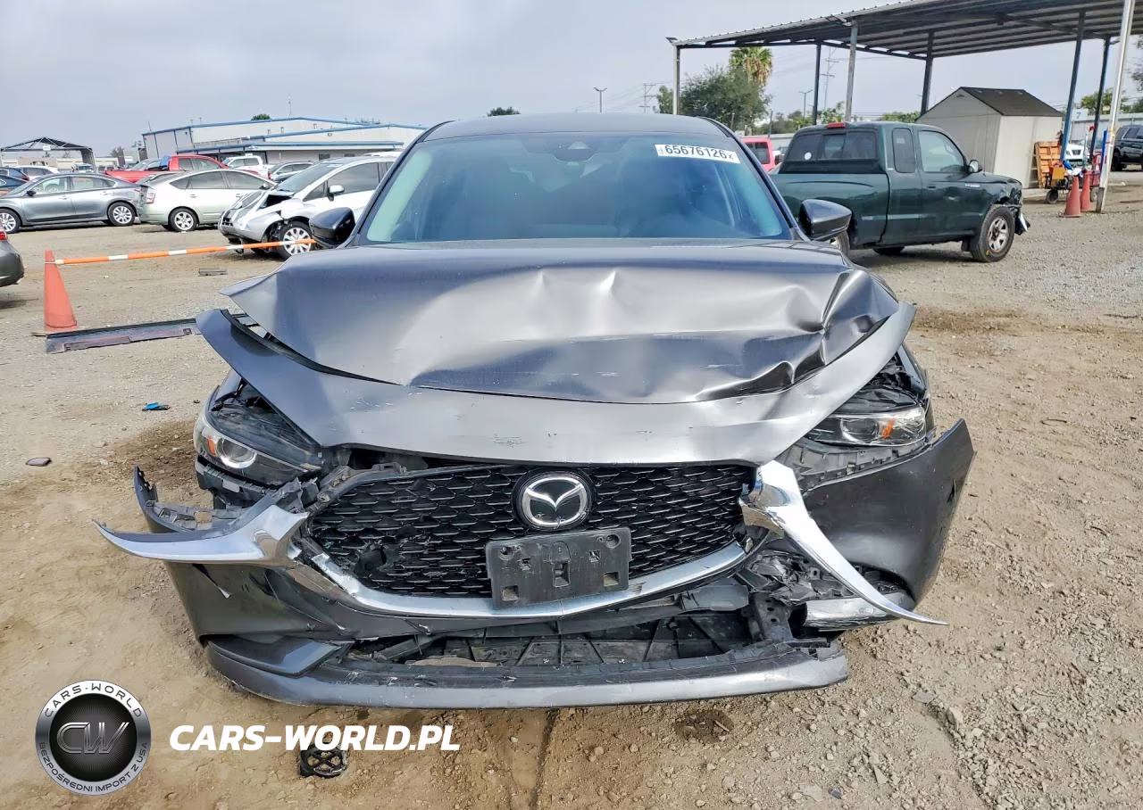 2019 Mazda 3 Preferred Plus VIN:JM1BPACL5K1111379 - 5