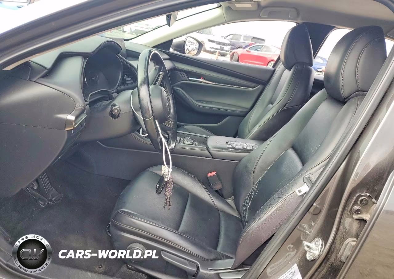 2019 Mazda 3 Preferred Plus VIN:JM1BPACL5K1111379 - 7