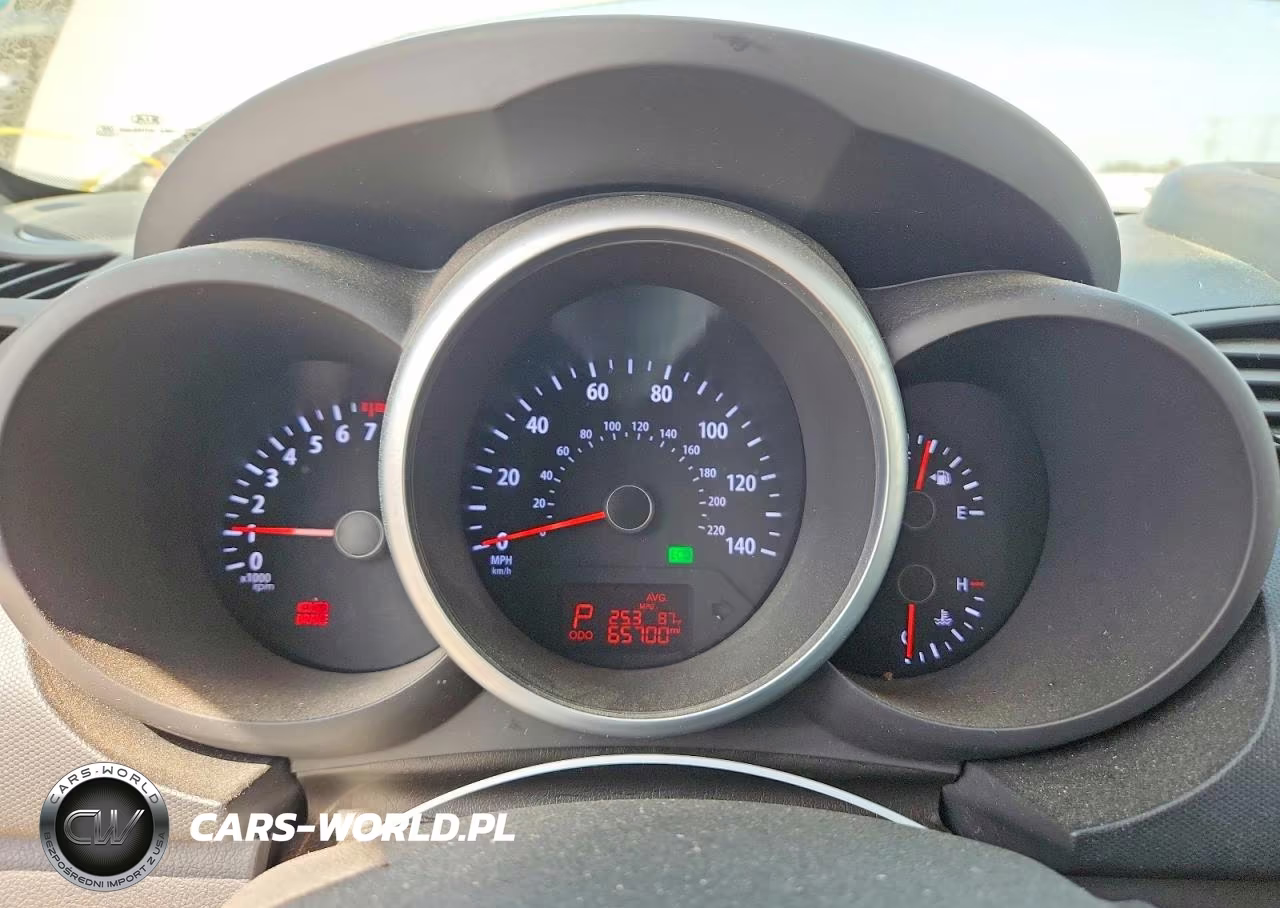 2013 Kia Soul + VIN:KNDJT2A63D7525383 - 9
