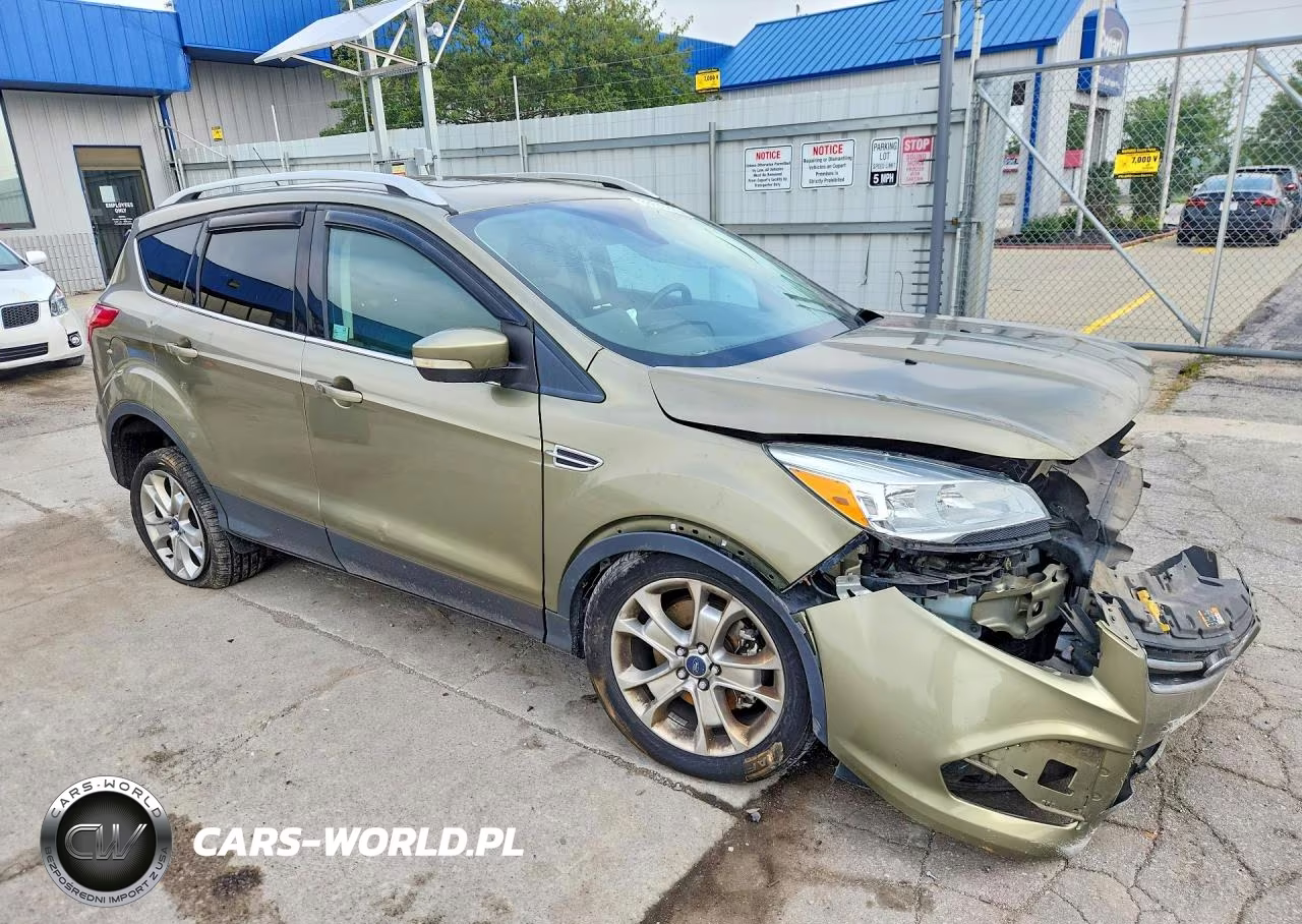 2014 Ford Escape Titanium VIN:1FMCU9J9XEUA39712 - 4