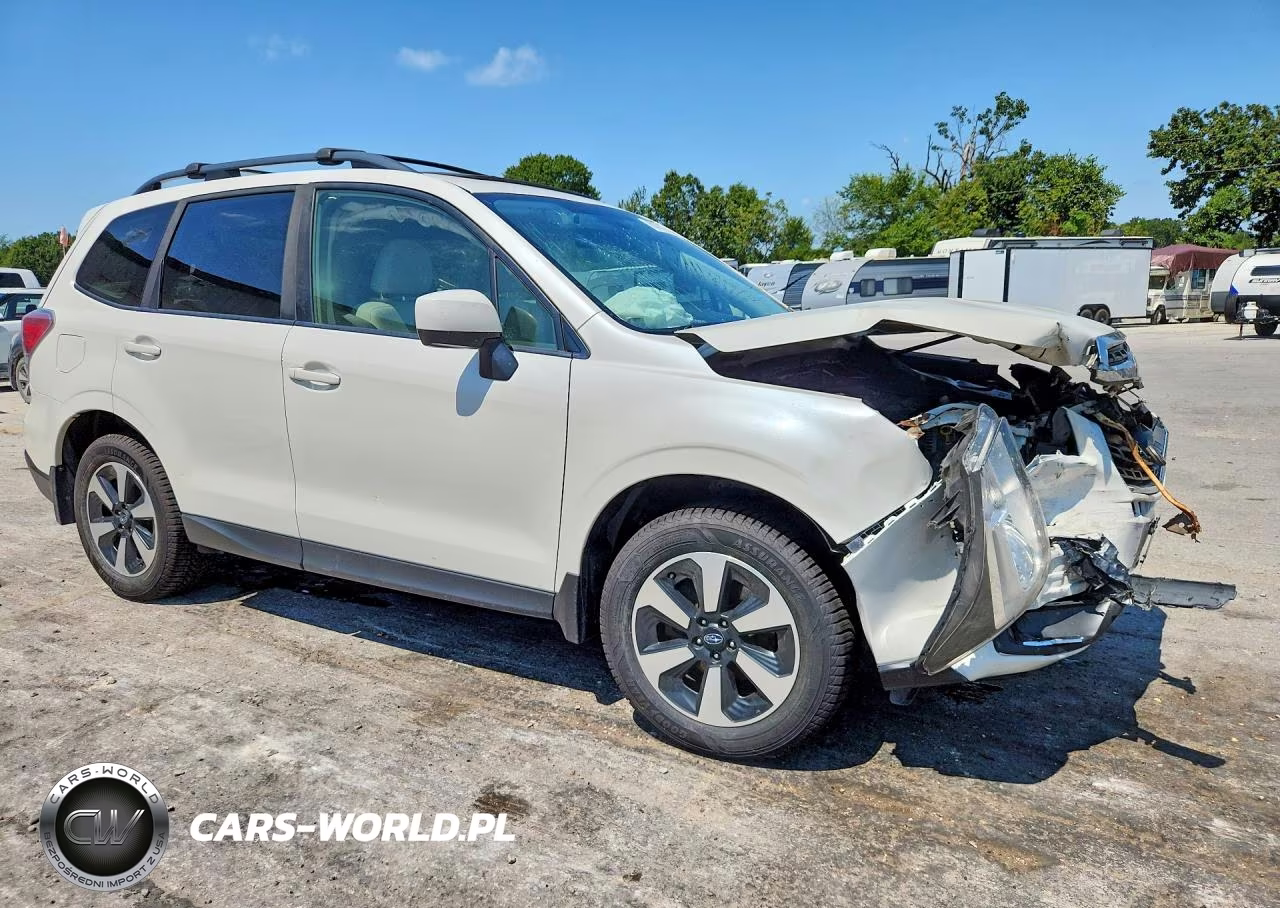 2018 Subaru Forester 2.5I Premium VIN:JF2SJAGC5JH591989 - 4