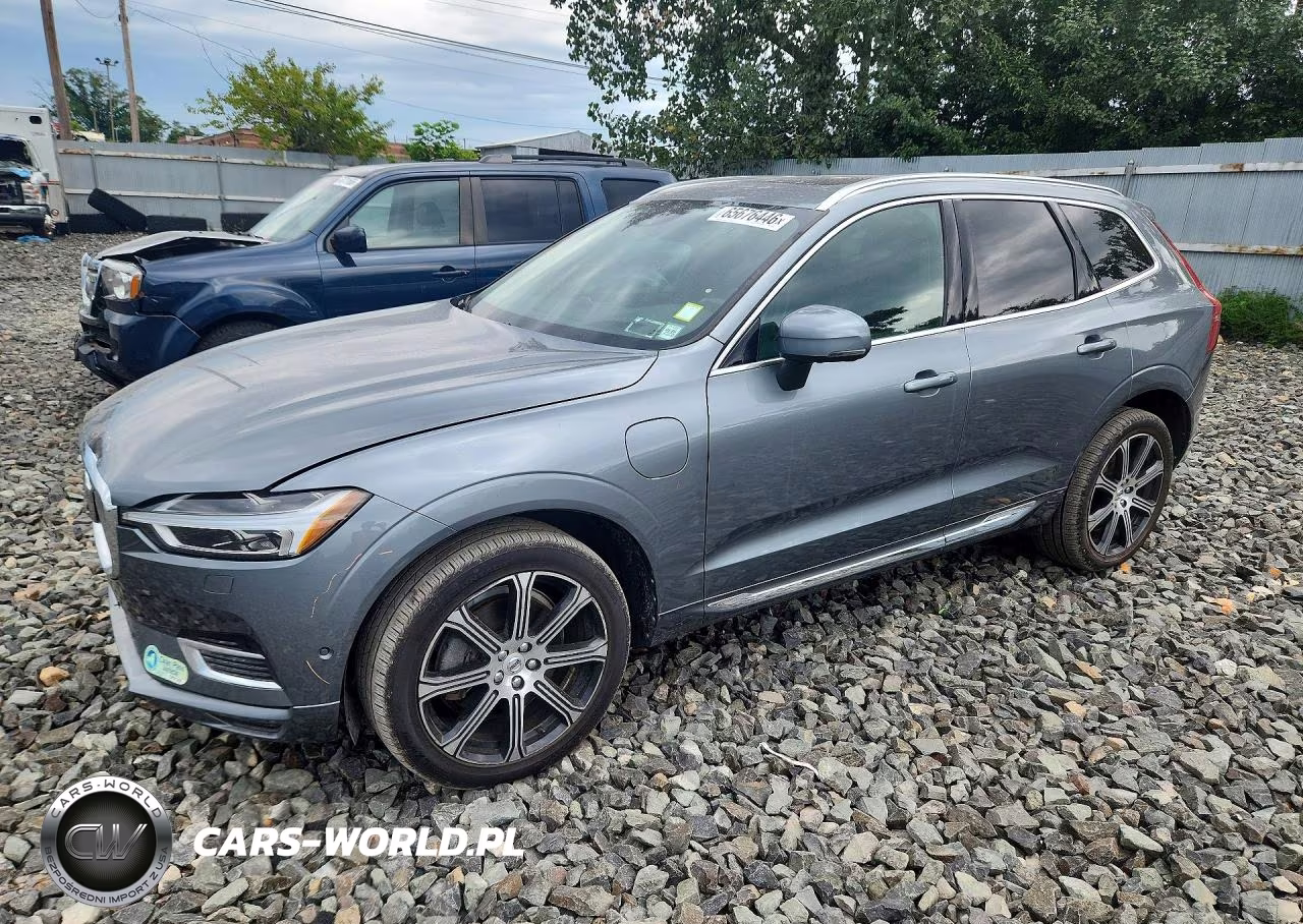 2018 Volvo Xc60 T8 Inscription – zdjęcie 1 z 13