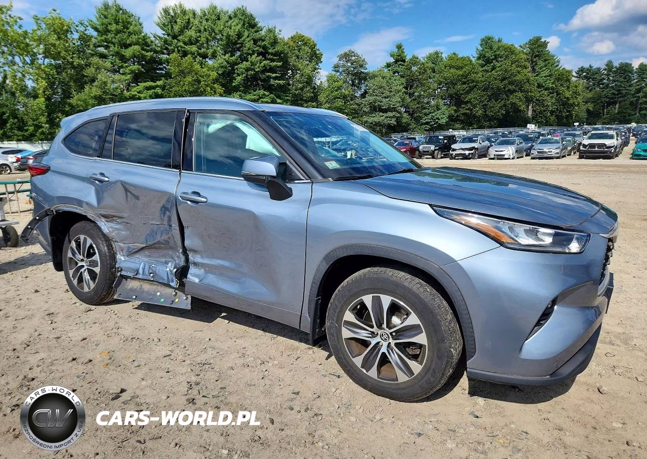 2020 Toyota Highlander Xle VIN:5TDGZRBH3LS043812 - 4