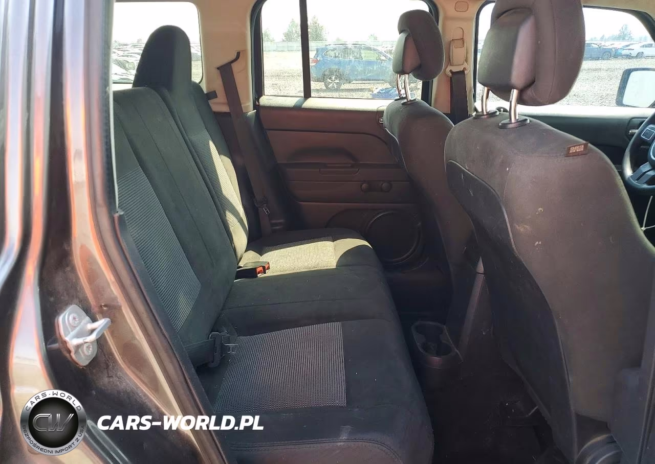 2016 Jeep Patriot Sport VIN:1C4NJRBB6GD596059 - 10