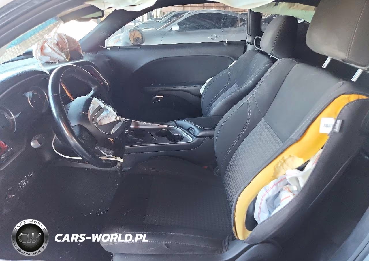2019 Dodge Challenger Sxt VIN:2C3CDZAG0KH701044 - 7