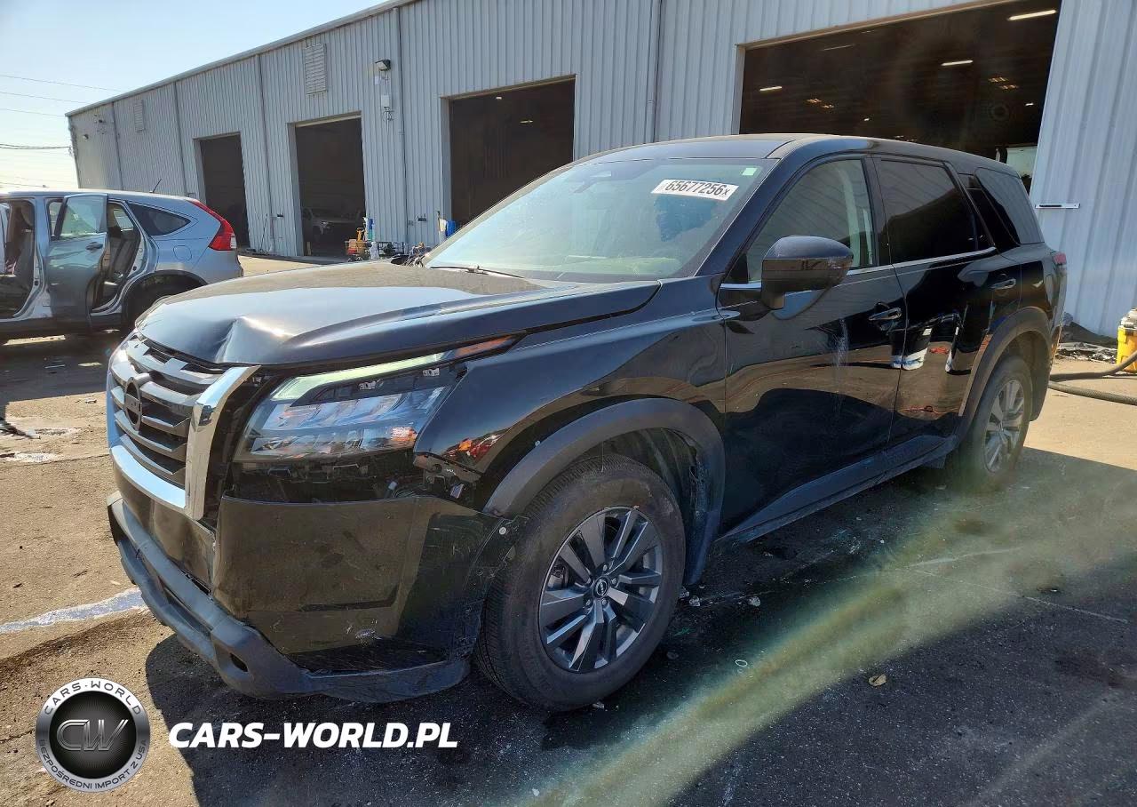 2025 Nissan Pathfinder S