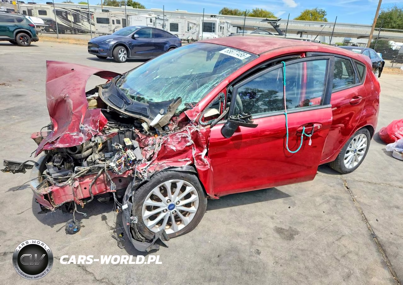 2014 Ford Fiesta Se VIN:3FADP4EJ2EM135013 - 1