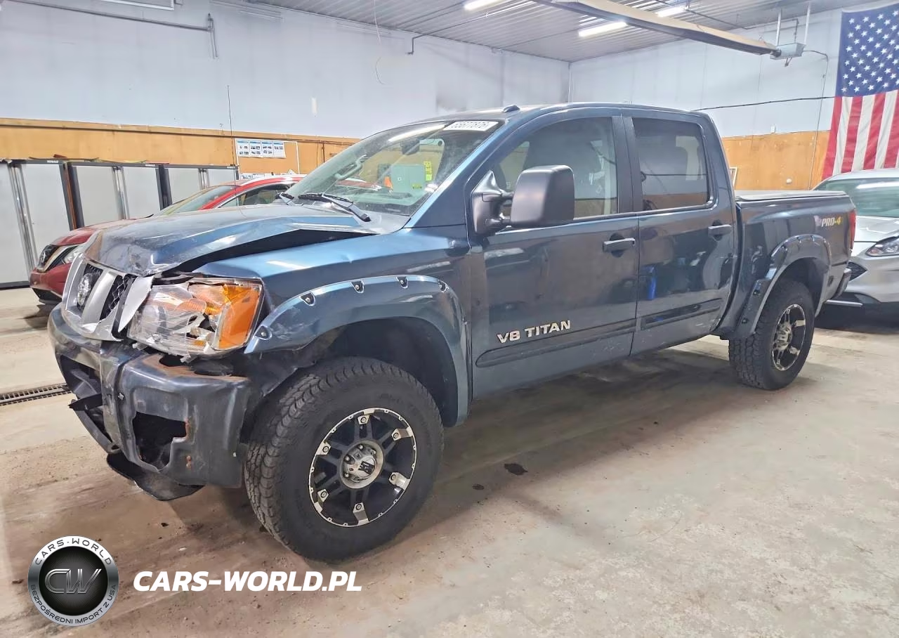 2014 Nissan Titan Sv