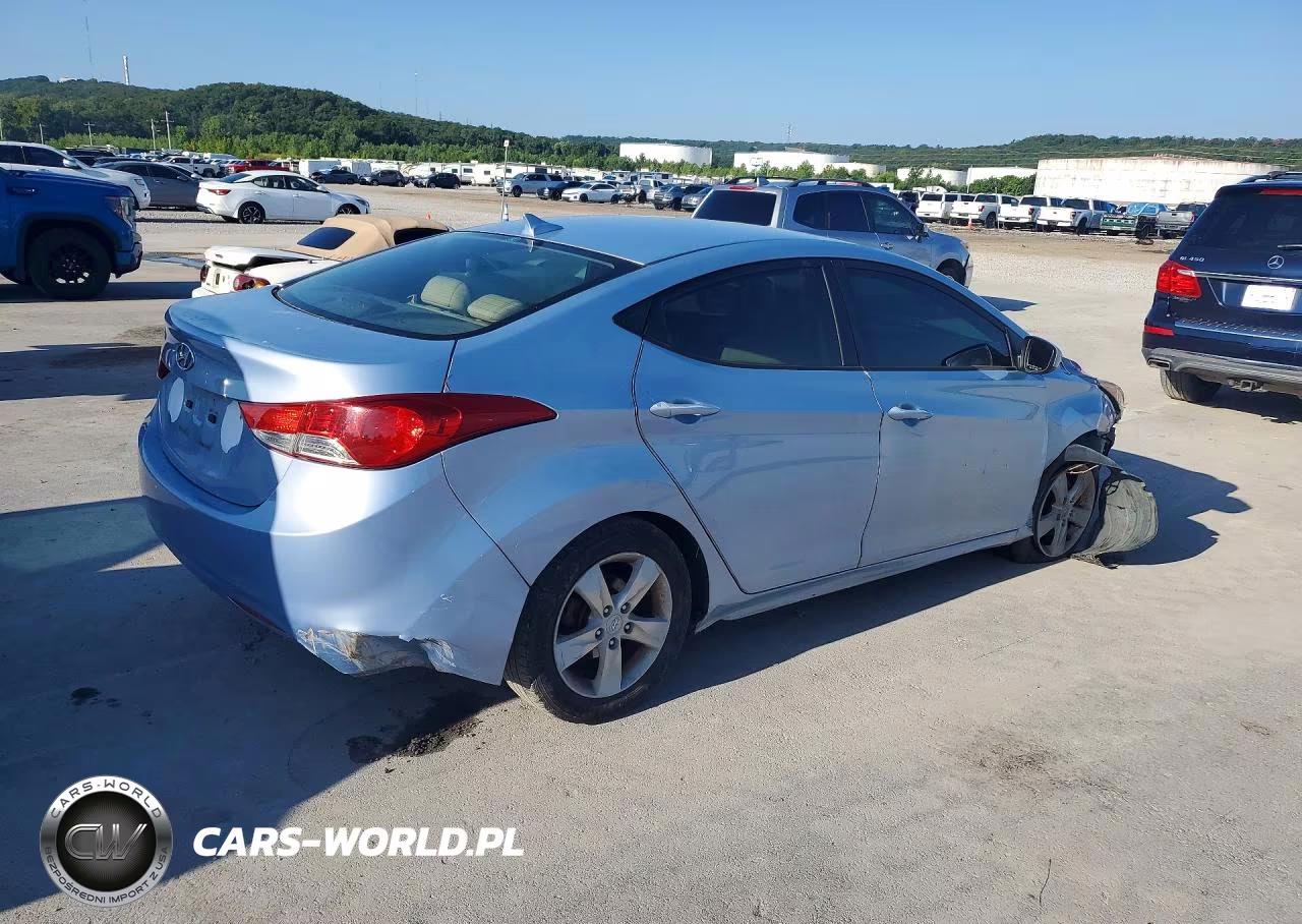 2013 Hyundai Elantra Gls VIN:KMHDH4AE9DU633957 - 3