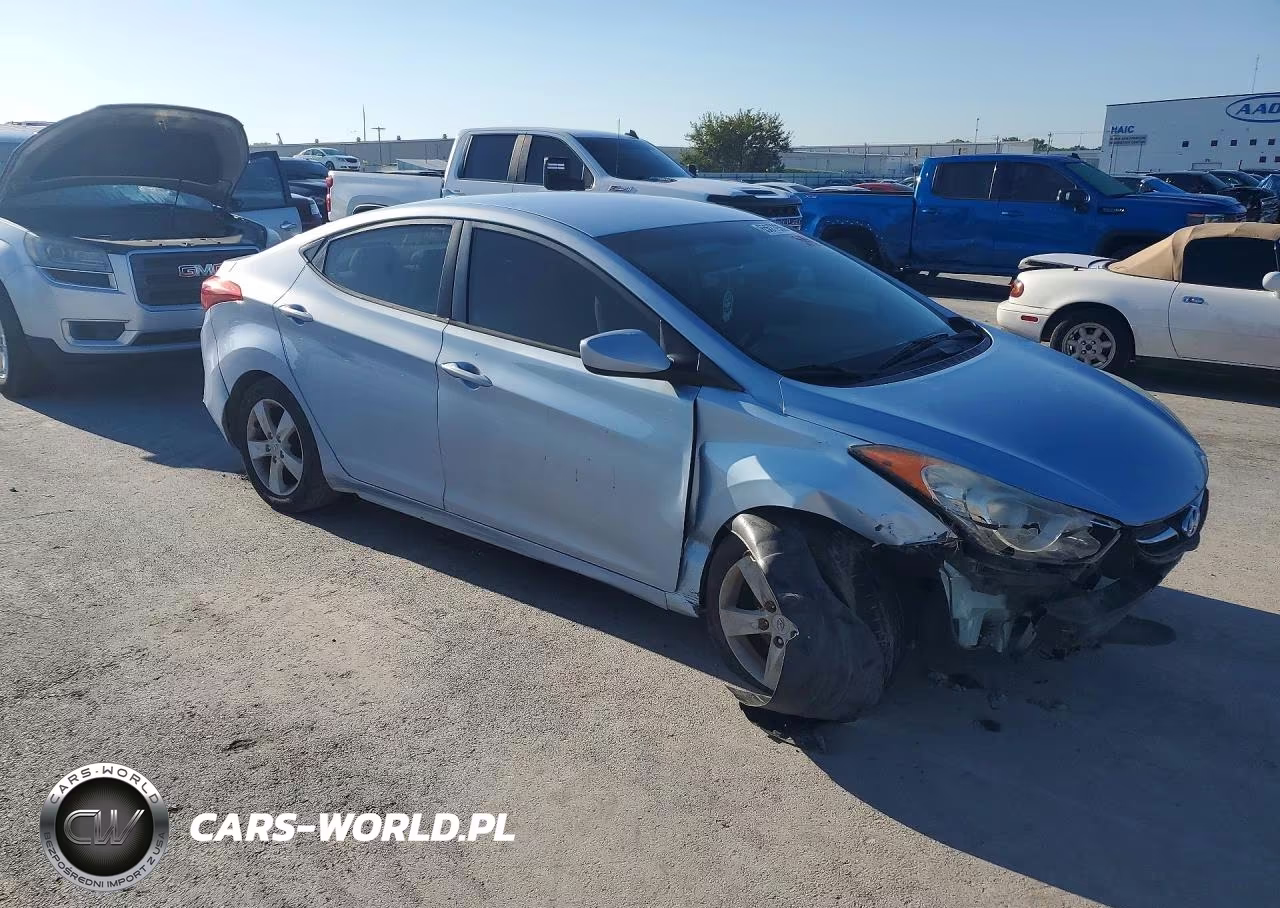 2013 Hyundai Elantra Gls VIN:KMHDH4AE9DU633957 - 4