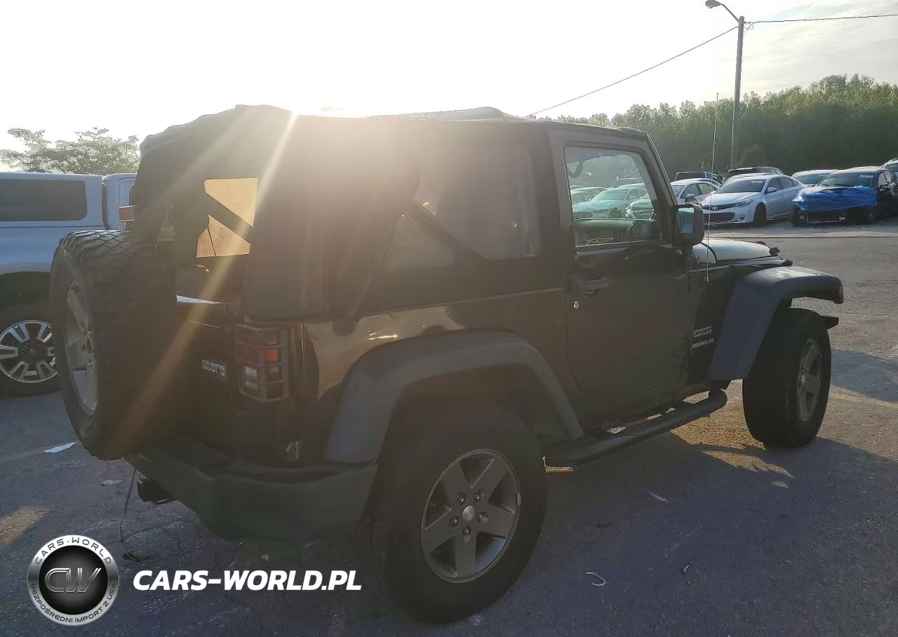 2013 Jeep Wrangler Sport VIN:1C4AJWAG0DL645025 - 3