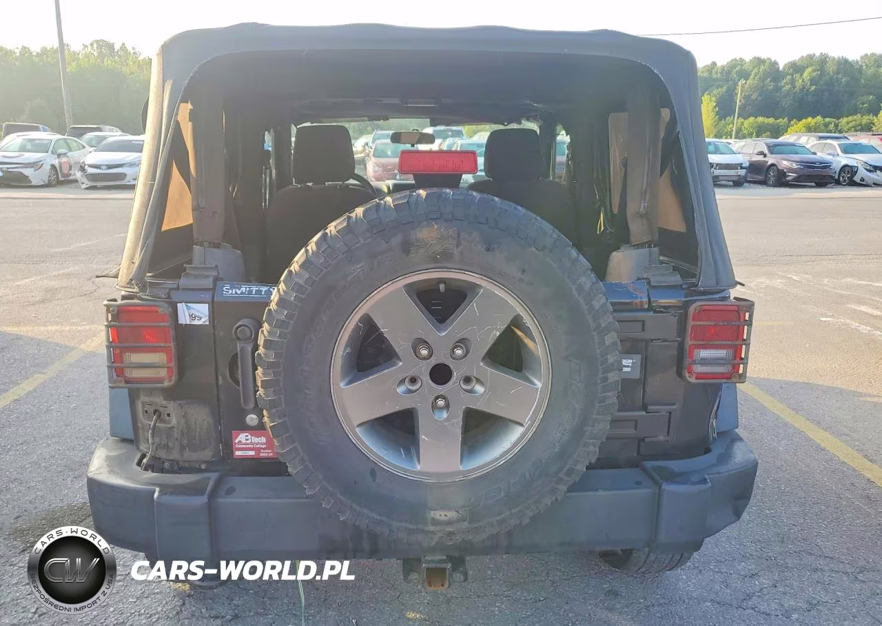 2013 Jeep Wrangler Sport VIN:1C4AJWAG0DL645025 - 6