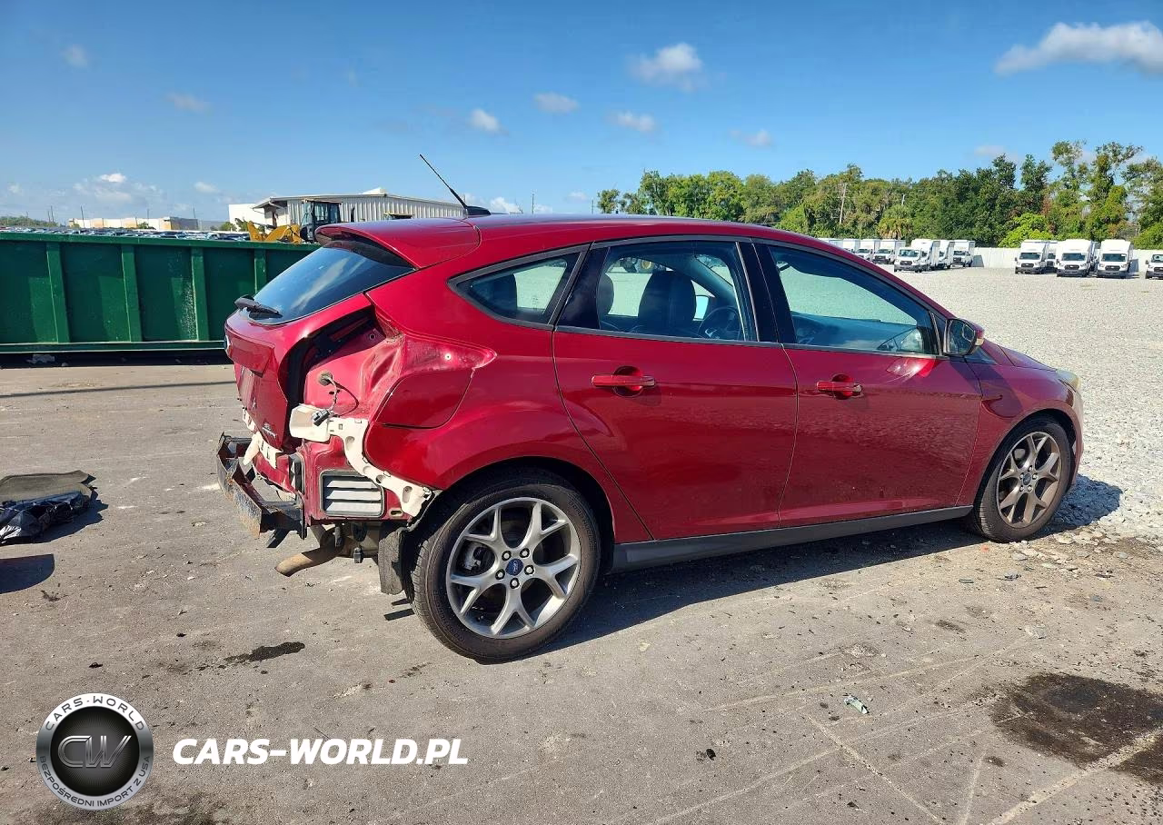 2014 Ford Focus Se VIN:1FADP3K20EL363021 - 3