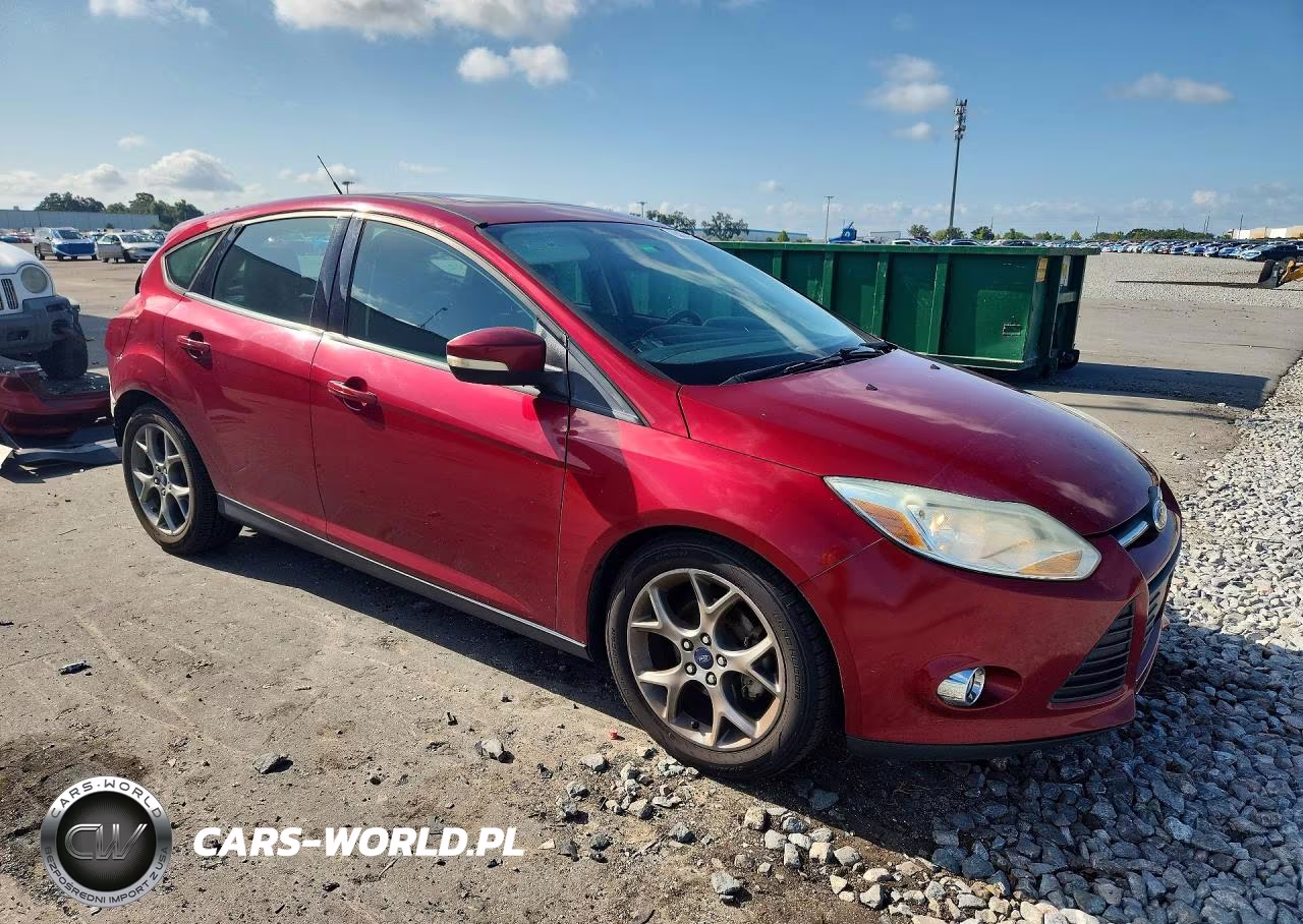 2014 Ford Focus Se VIN:1FADP3K20EL363021 - 4