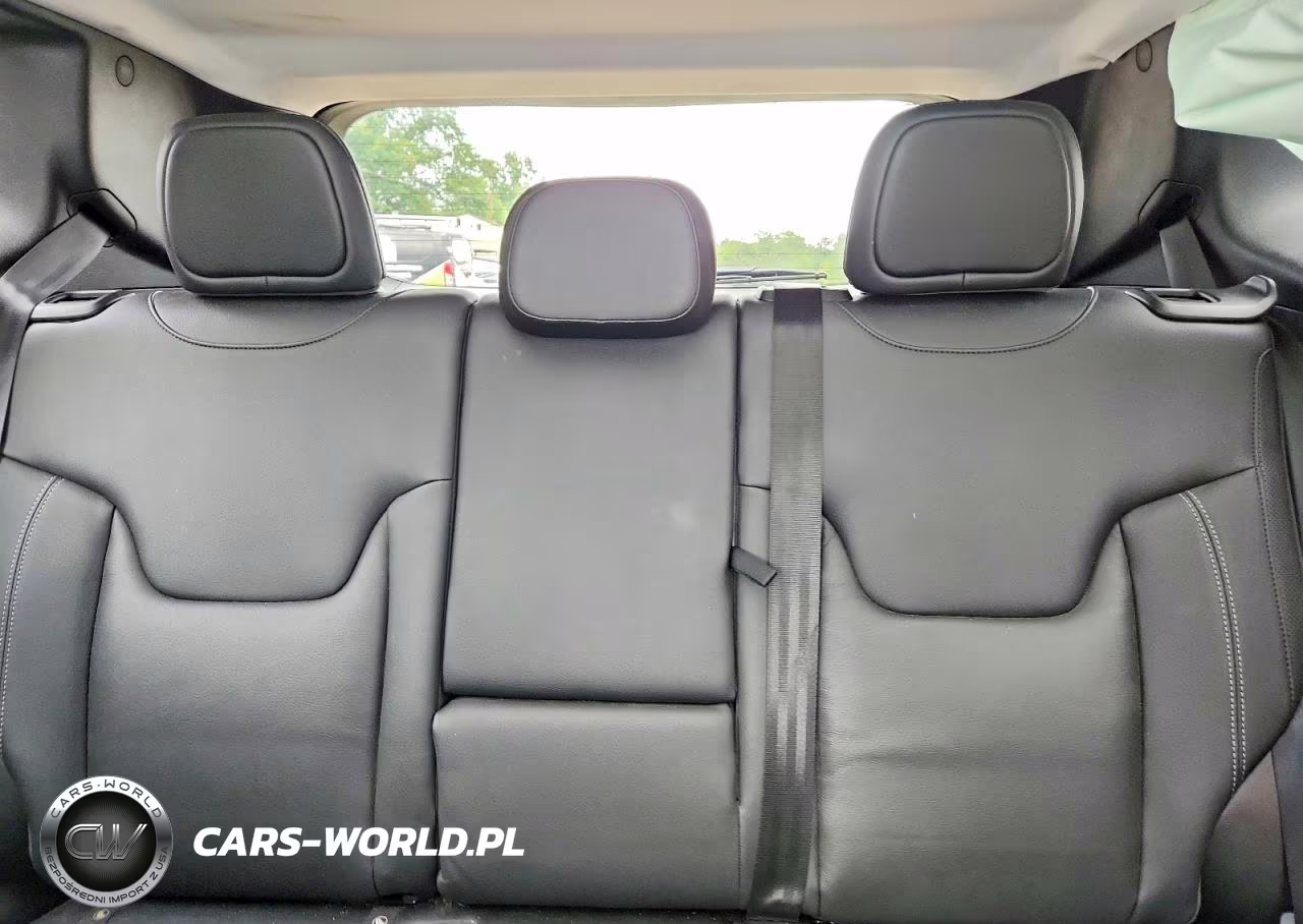 2022 Jeep Renegade Limited VIN:ZACNJDD13NPN48733 - 11