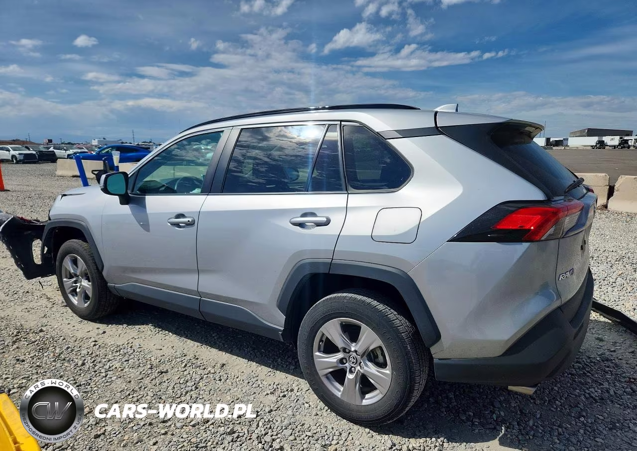 2023 Toyota Rav4 Xle VIN:2T3P1RFV2PW348455 - 2