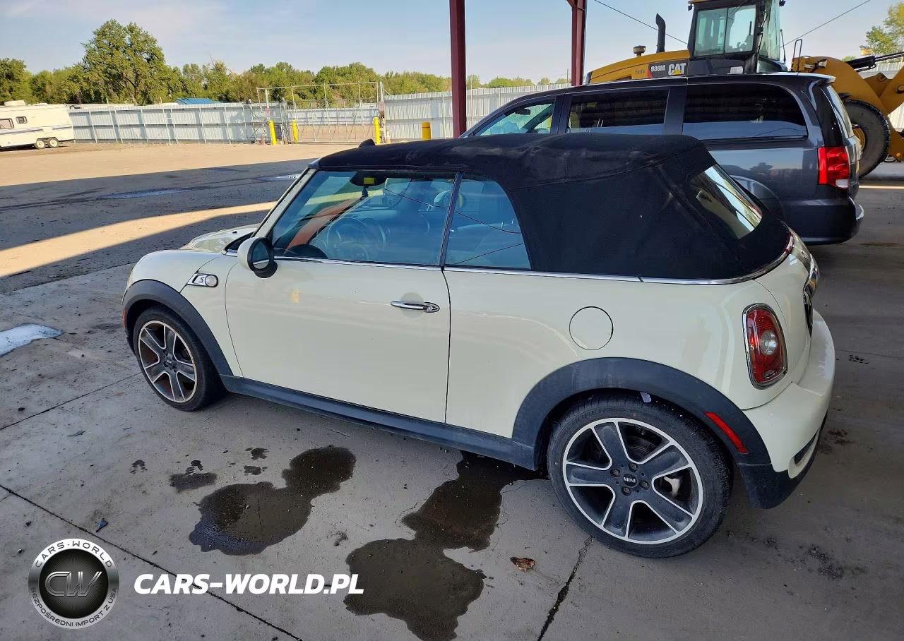 2010 Mini Cooper S VIN:WMWMS3C50ATZ84848 - 2