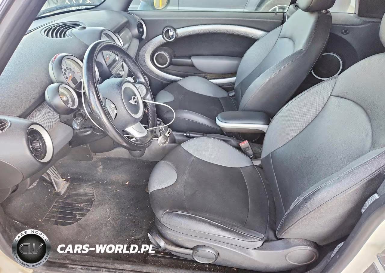 2010 Mini Cooper S VIN:WMWMS3C50ATZ84848 - 7