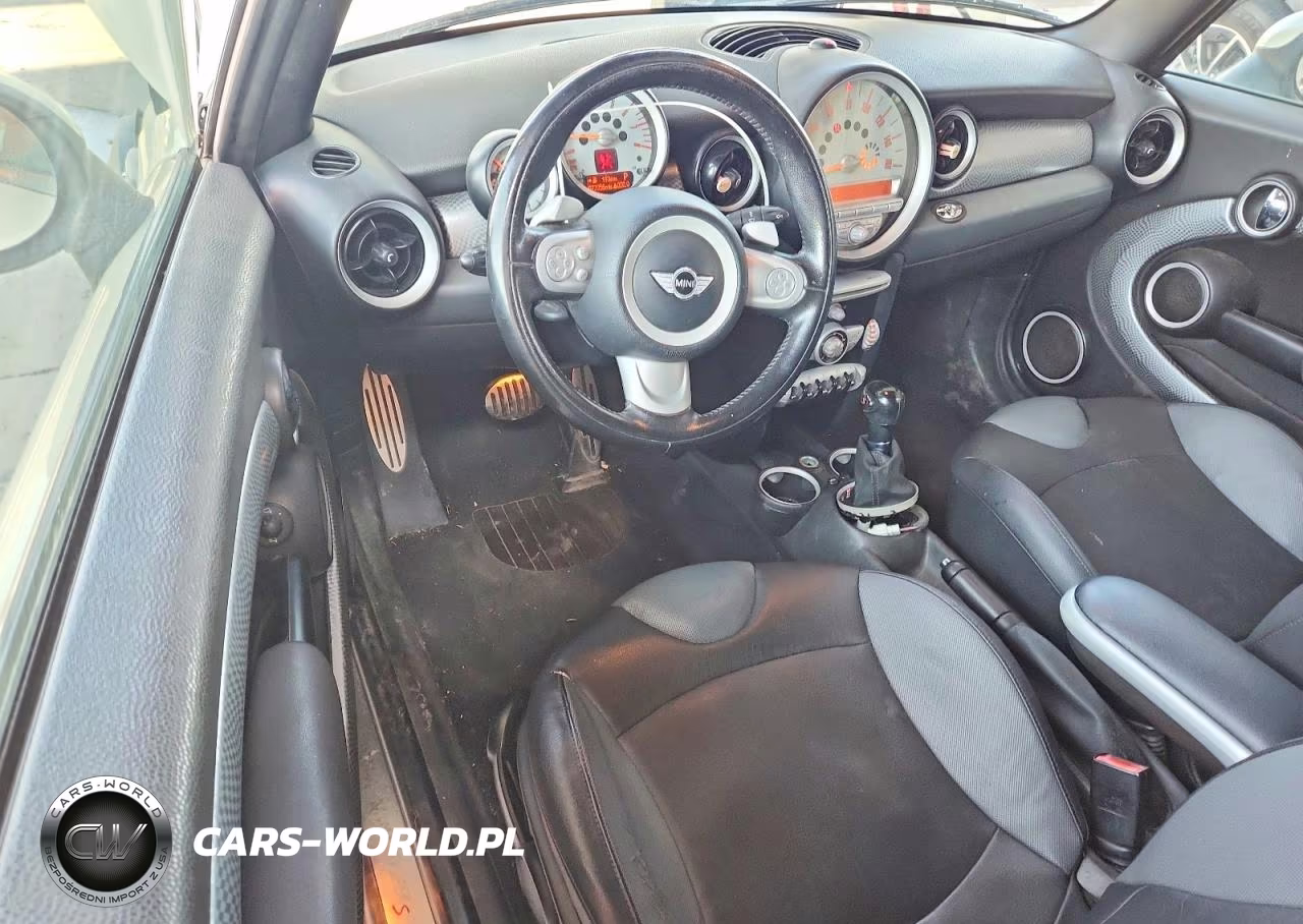 2010 Mini Cooper S VIN:WMWMS3C50ATZ84848 - 8