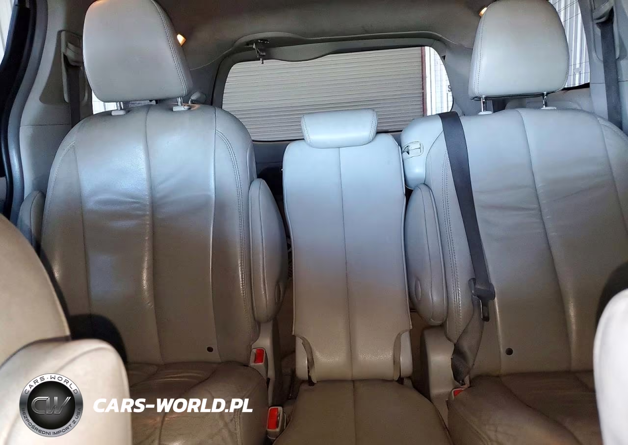 2011 Toyota Sienna Xle 8-Passenger VIN:5TDYK3DC7BS173842 - 10