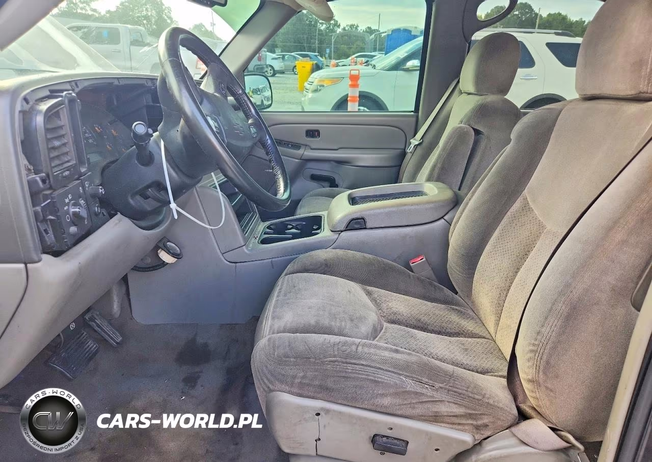 2004 Chevrolet Tahoe C1500 VIN:1GNEC13Z64J156774 - 7