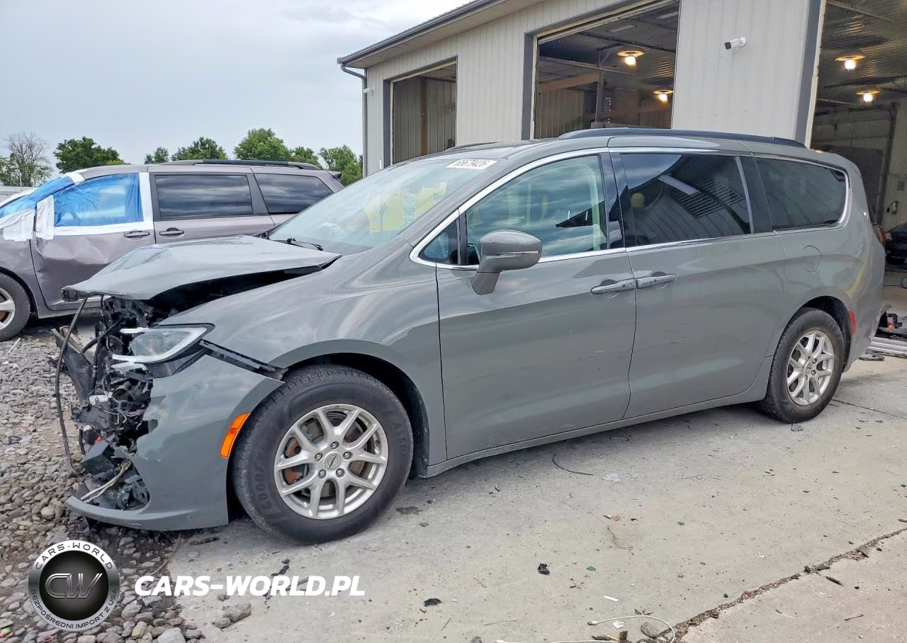 2022 Chrysler Pacifica Touring L