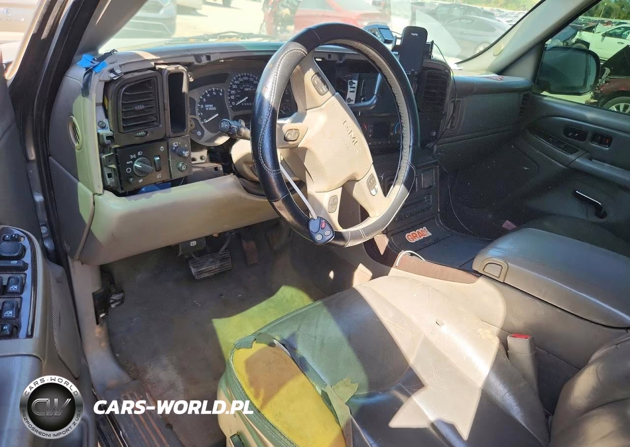 2006 GMC Yukon Denali VIN:1GKEK63UX6J126519 - 8