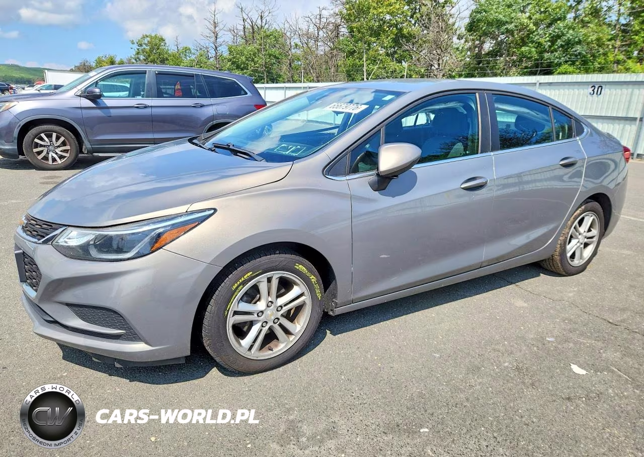 2017 Chevrolet Cruze Lt – zdjęcie 1 z 12