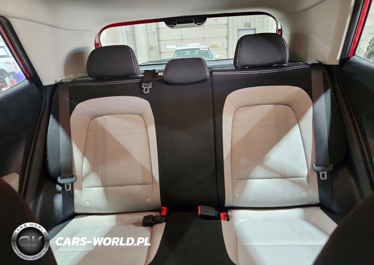 2020 Hyundai Venue Sel VIN:KMHRC8A35LU034126 - 10
