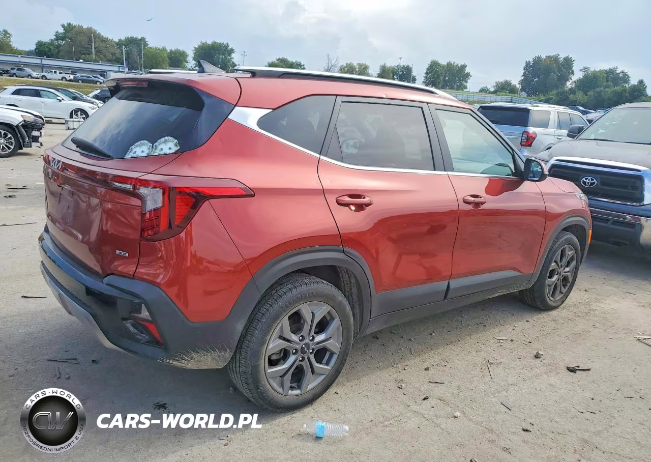 2024 Kia Seltos S VIN:KNDEUCAA4R7661165 - 3