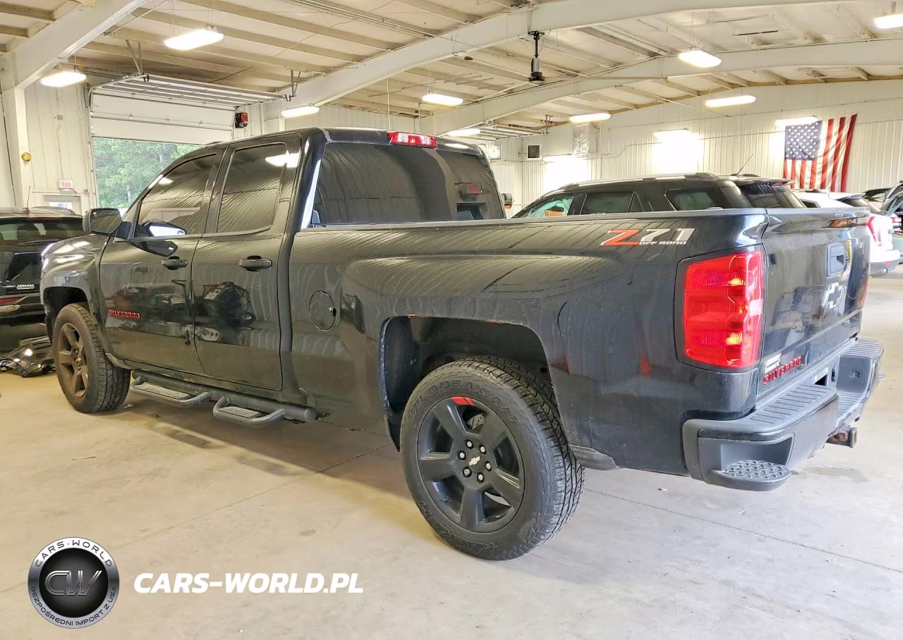 2018 Chevrolet Silverado K1500 Lt VIN:1GCVKREC4JZ206927 - 2