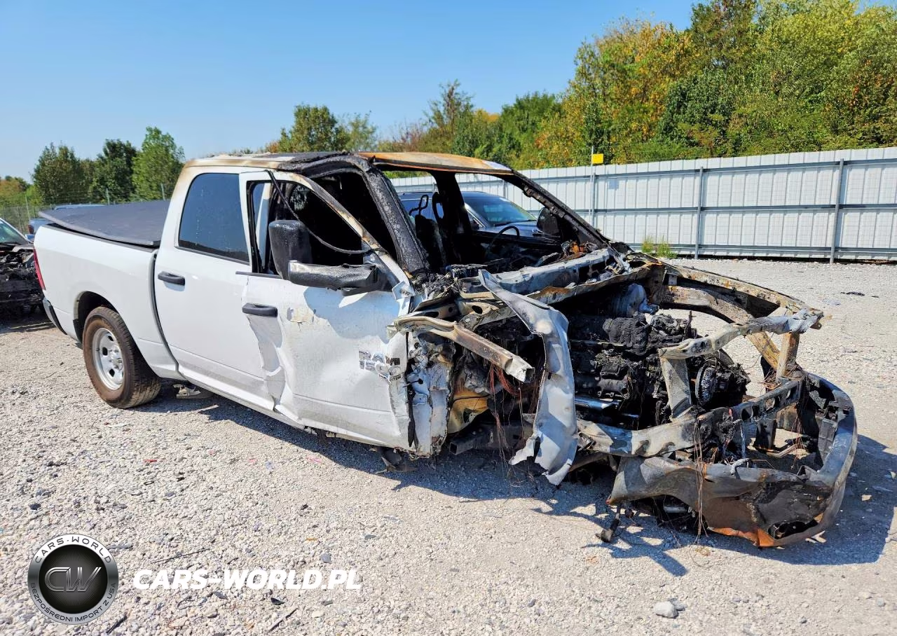 2019 Ram 1500 Classic Tradesman 4X4 5'7 Box VIN:1C6RR7KT3KS645706 - 4
