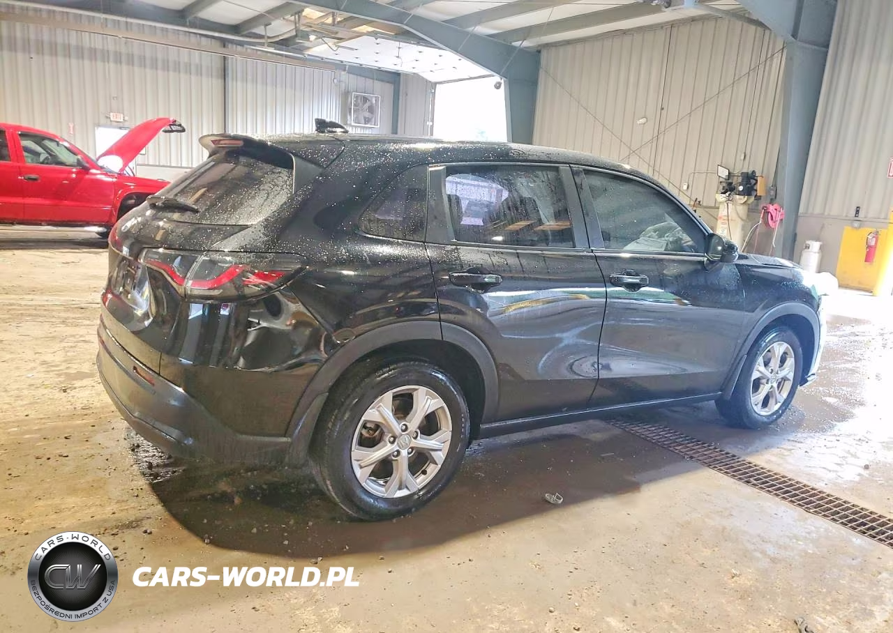 2025 Honda Hr-V Lx VIN:3CZRZ2H36SM709257 - 3