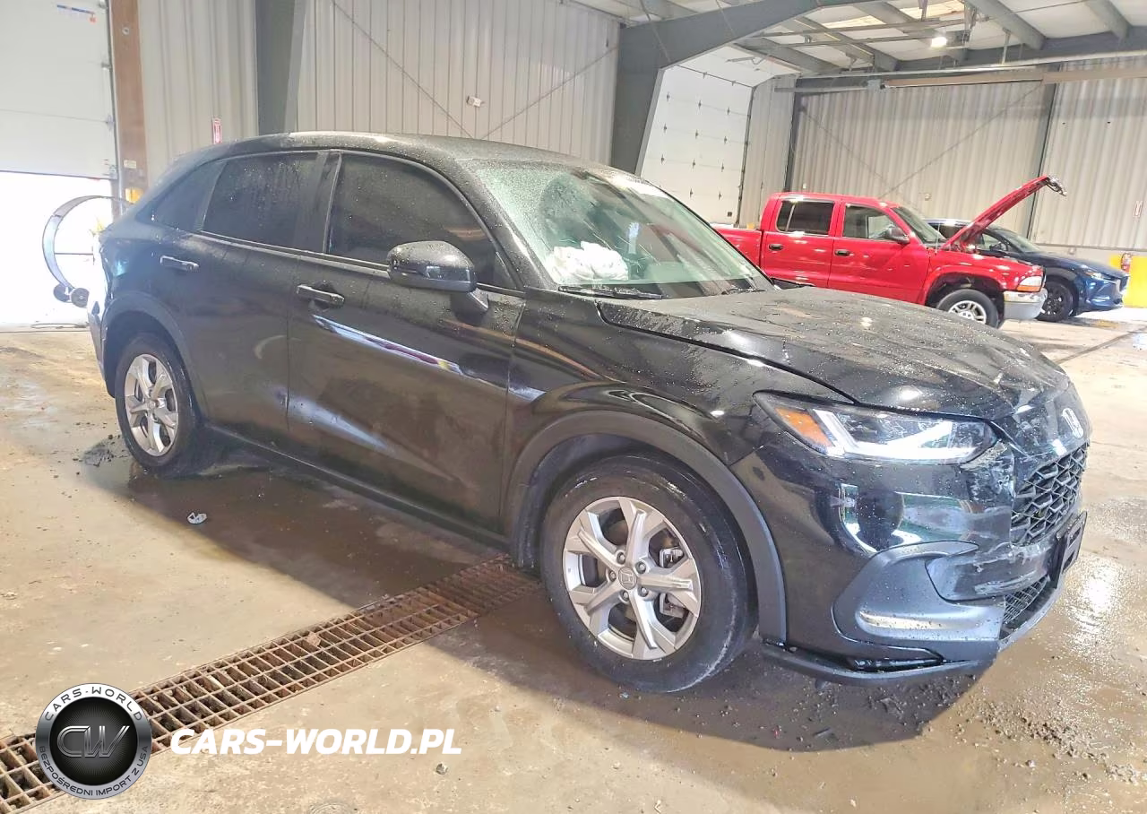 2025 Honda Hr-V Lx VIN:3CZRZ2H36SM709257 - 4