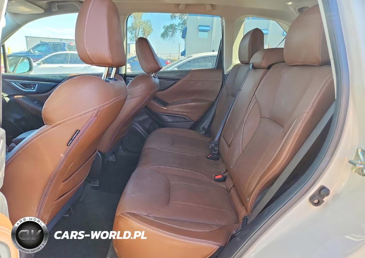 2019 Subaru Forester Touring VIN:JF2SKAWC9KH467756 - 10