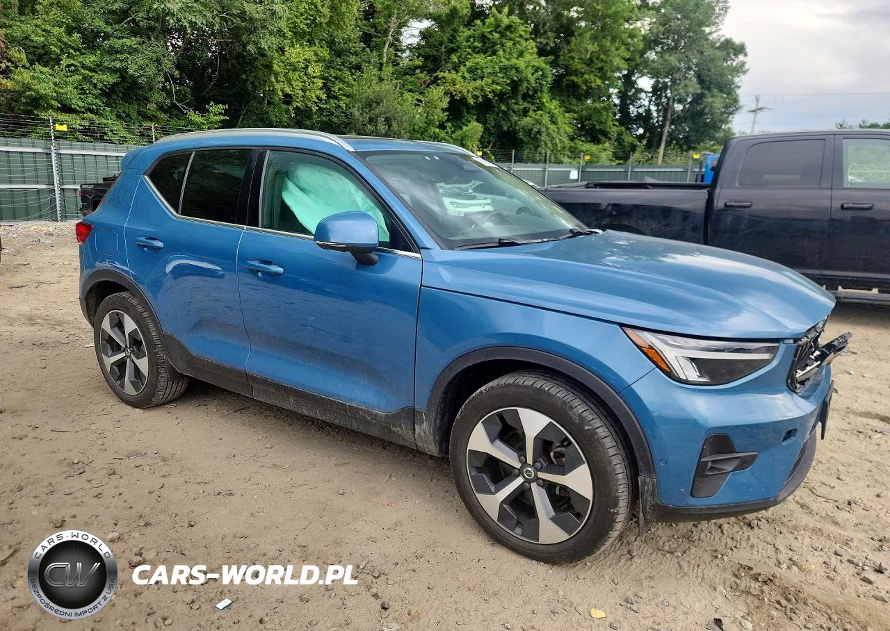 2025 Volvo Xc40 Plus VIN:YV4L12UE8S2601544 - 4